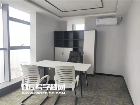  曼联主场憾平维拉，争四形势再添变数  